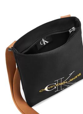 Bolsa Calvin Klein Sport Essentials Flatpack Preto