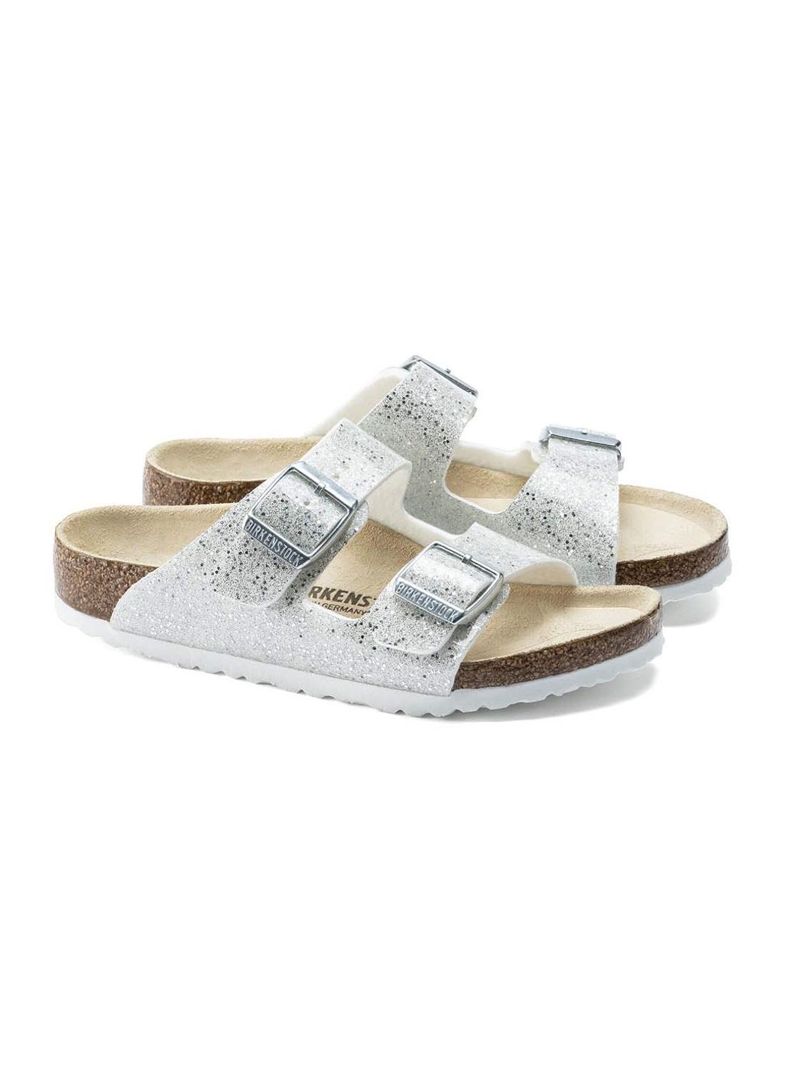 Sandálias Birkenstock Arizona prateadas para menina.