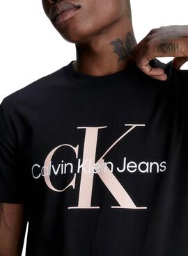 T-Shirt Calvin Klein Seasonal Preto para Homem