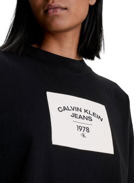 T-Shirt Calvin Klein Patch Preto para Mulher