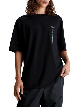 T-Shirt Calvin Klein Vertical Institutional Preto