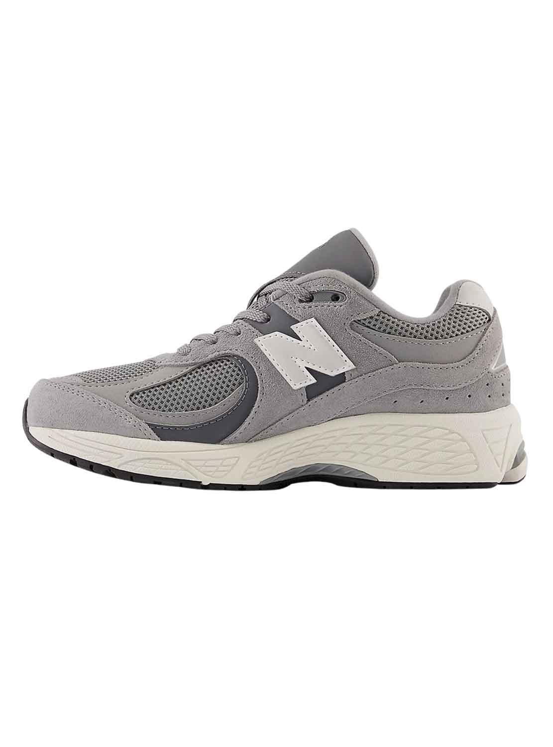 Sapatilhas New Balance 2002 cinza para crianças