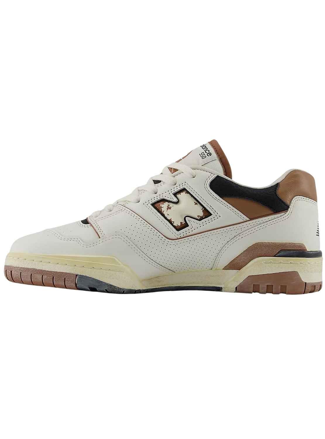 Sapatilhas New Balance BB550 Marrom e Branco