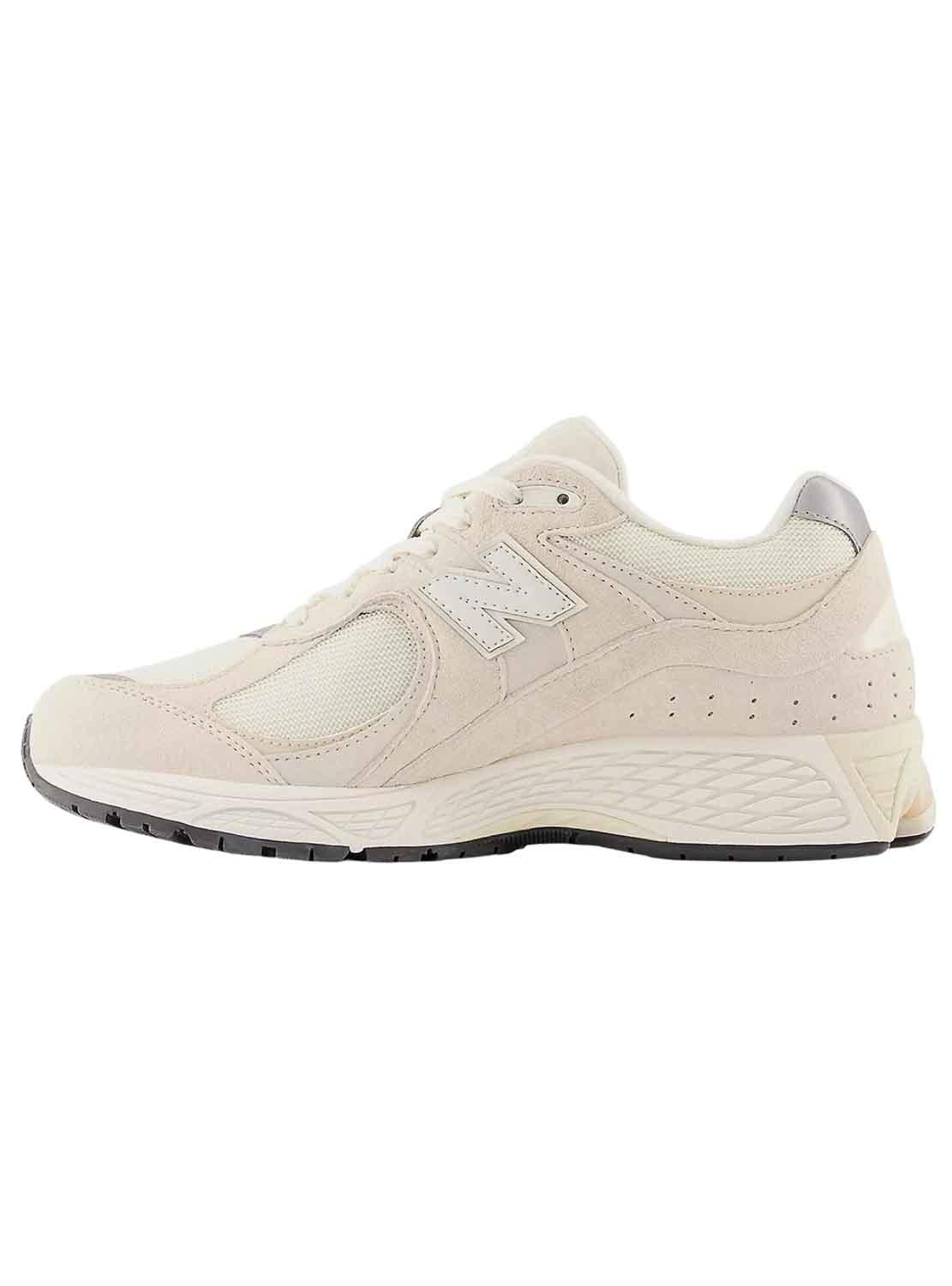 Sapatilhas New Balance M2002 Beige para Mulher