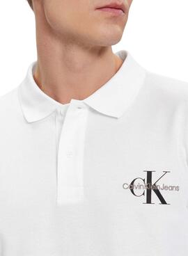 Camisa Calvin Klein Jeans Monologue Branca.