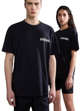 Camiseta Napapijri Kotcho preta para homem e mulher.