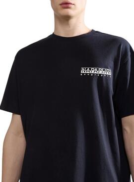 Camiseta Napapijri Kotcho preta para homem e mulher.