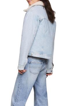 Jaqueta Tommy Jeans Mom Clasics em Denim para Mulher.