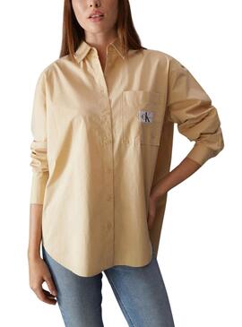 Camisa Calvin Klein Tecido Label Camel Mulher