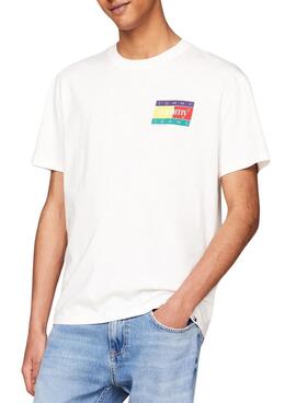 Camiseta Tommy Jeans Color Flag branca para homem.