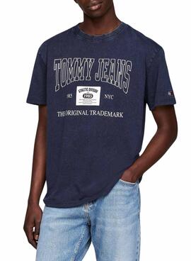 Camiseta Tommy Jeans Archive marinho para homem.