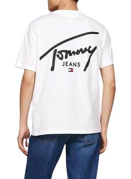 Camiseta Tommy Jeans Signature branca para homem.