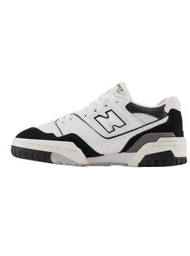 Sapatilhas New Balance BB550 preto e branco.