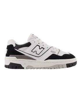 Sapatilhas New Balance BB550 preto e branco.