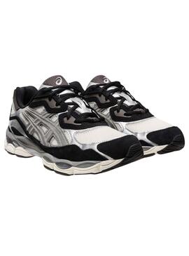 Sapatilhas Asics Gel NYC preto para homem.