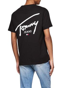 Camiseta Tommy Jeans reg signature preta para homem.