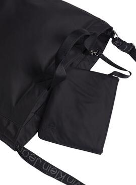 Saco Tote Calvin Klein Jeans Ultralight Slim preto