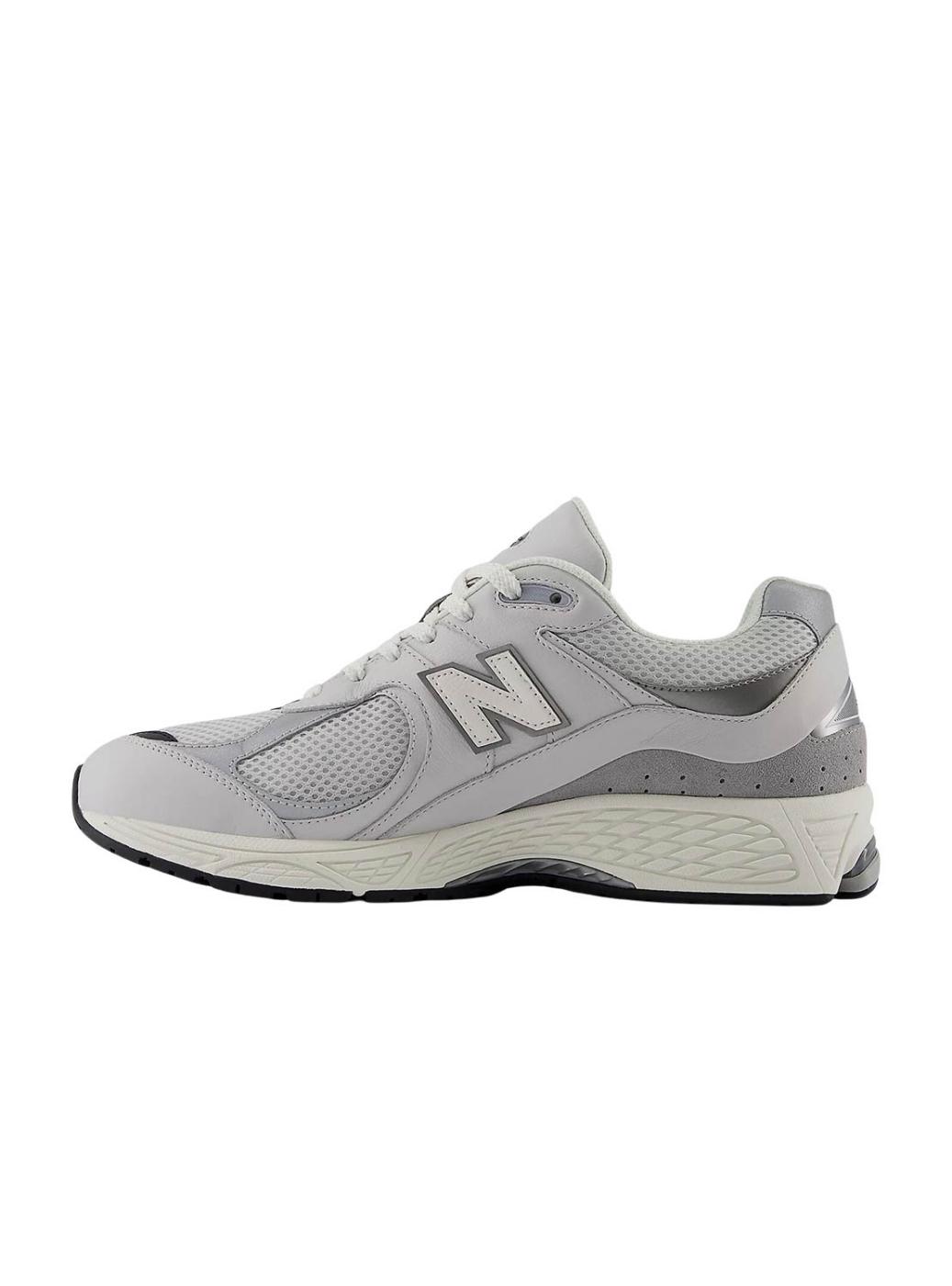 Tênis New Balance 2002 cinza e bege para homem