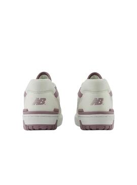 Sapatilhas New Balance branca e rosa 550 para mulher.