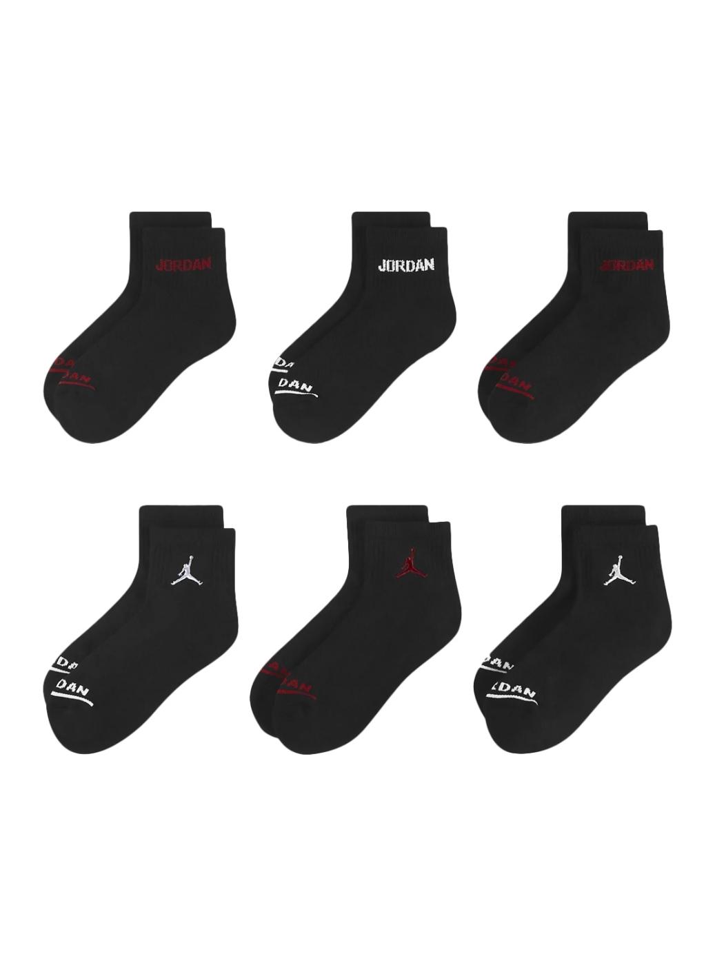 Meias Jordan Legend Ankle Pretas para menina e menino.