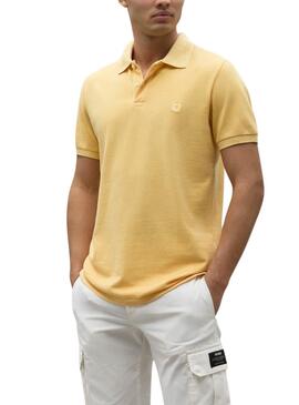 Camisa polo Ecoalf Ted amarela para homem.