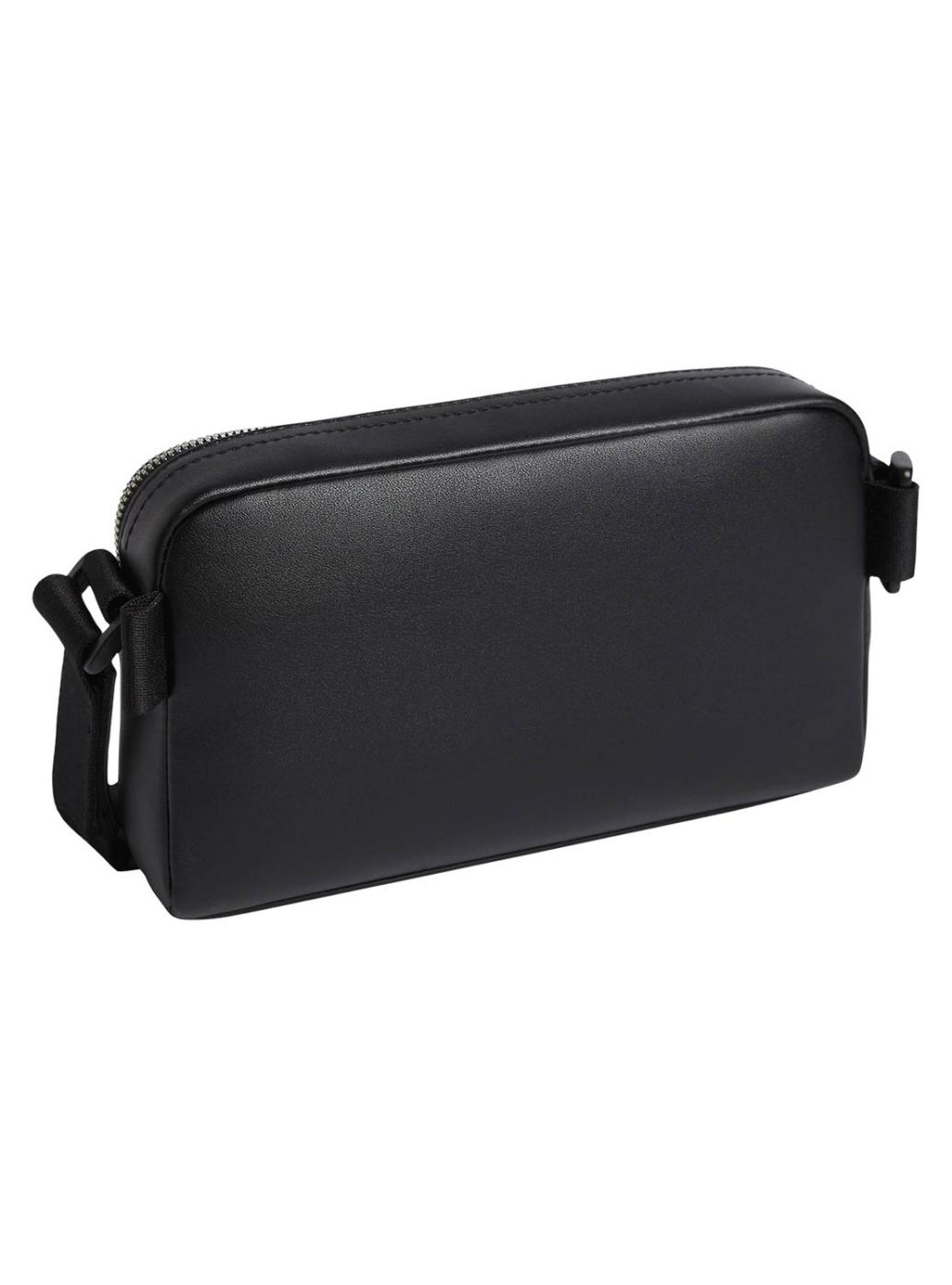 Bolsa Calvin Klein Jeans Monogram negro para homem