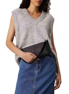 Bolsa Calvin Klein Jeans Pouch preta para mulher