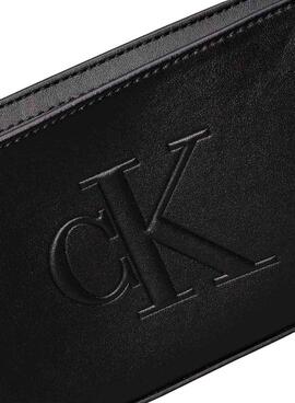 Bolsa Calvin Klein Jeans Pouch preta para mulher