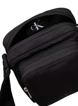 Bolsa Calvin Klein Reporter NY preta para homens