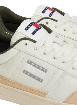 Sapatos Tommy Jeans Greenwich verde e branco para homens.