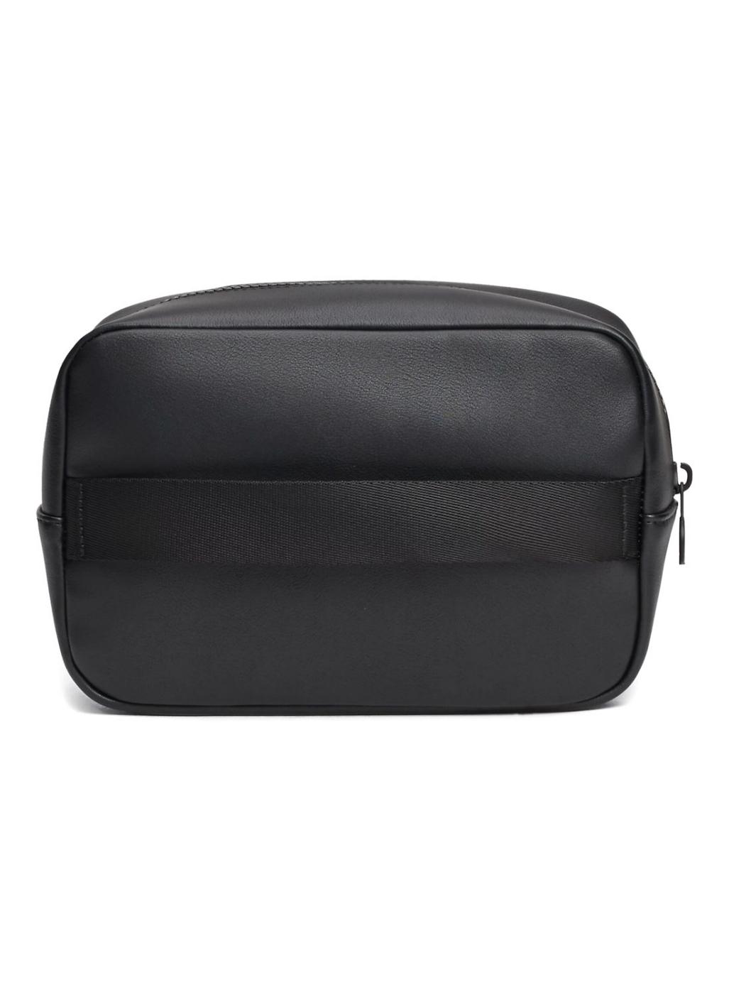 Necessaire Tommy Hilfiger Foundation preta para homem