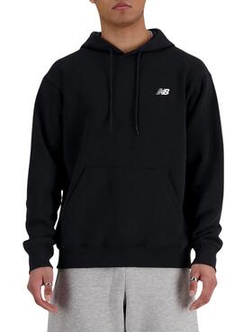 Moletom Capuz New Balance Basic Hood preto para homem