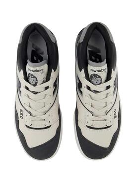 Sapatilhas New Balance BBW550 em bege e preto para mulher.