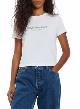 Camiseta Calvin Klein Jeans Baby tee branca para mulher