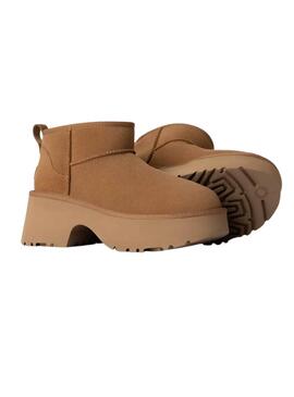 UGG Classic Ultra Mini New Heights camelo para mulher