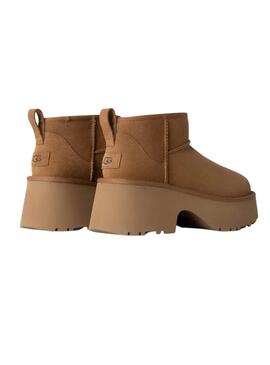 UGG Classic Ultra Mini New Heights camelo para mulher