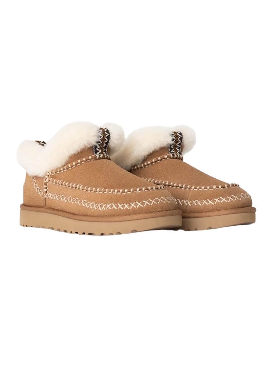 UGG Classic Ultra Mini Alpine camelo para mulher