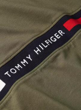 Camiseta Tommy Hilfiger Chest Insert verde para homem.