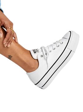 561680C Chuck Taylor All Star Leather Platfor