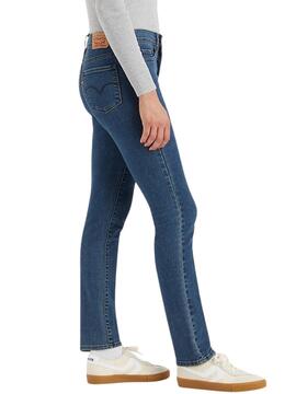 Jeans Levis 312 Shaping Slim para mulher