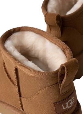 Botas Ugg Classic Ultra Mini New Heights para Crianças