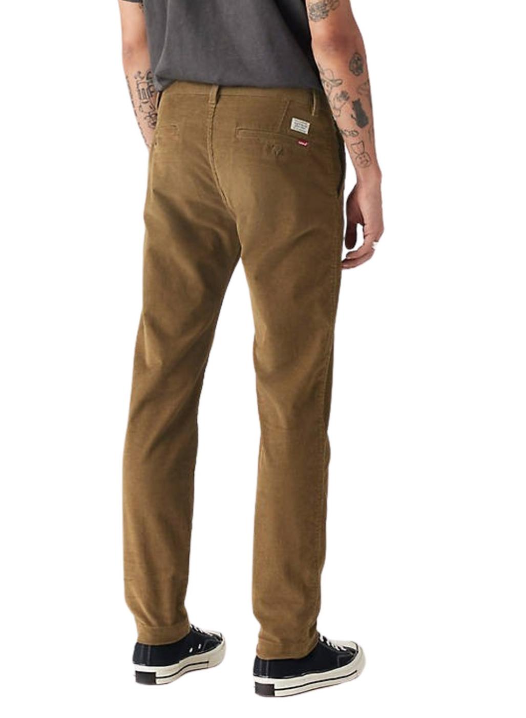 Calças Levis XX Chino Standard Taper de Veludo Cotelê Camelo para Homem