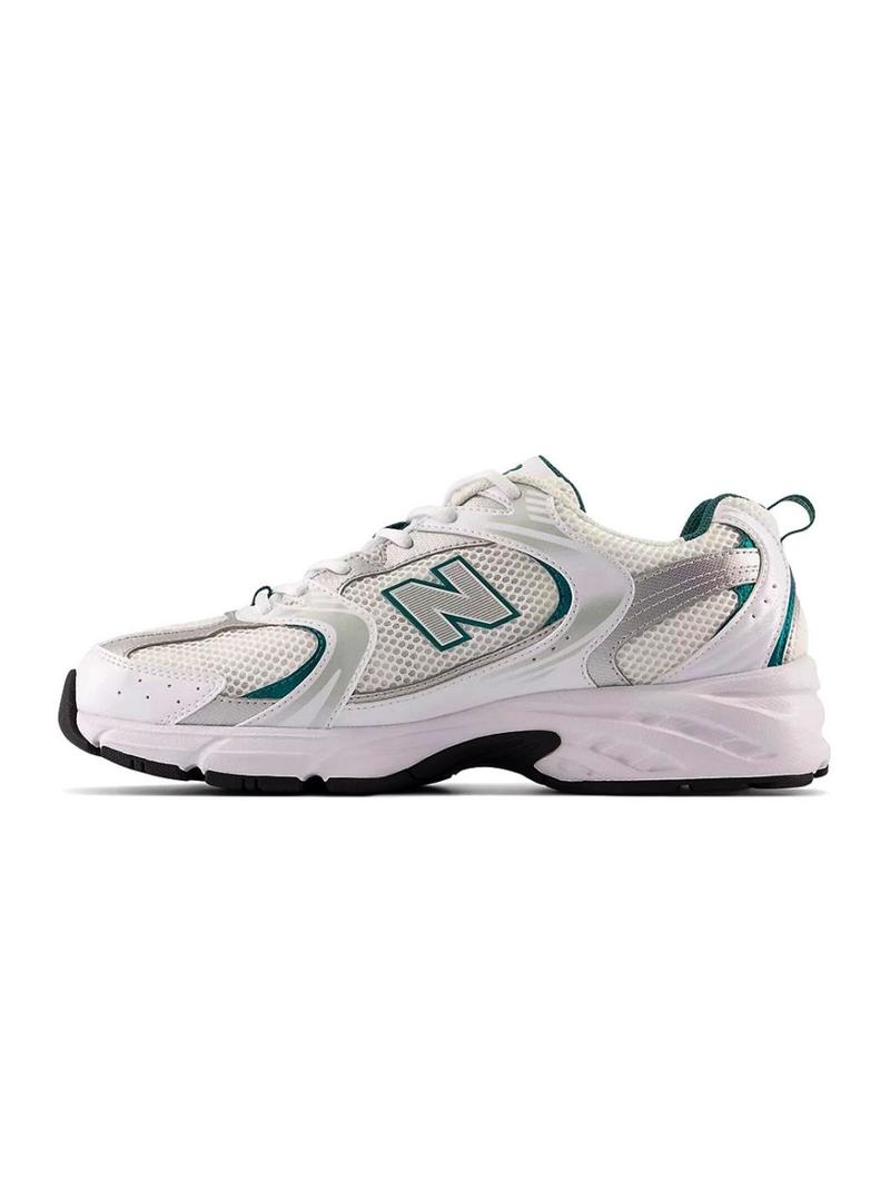 Tênis New Balance 530 branco com verde e prata para mulher