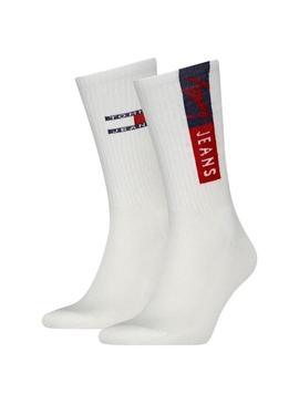 Pack 2 pares de meias Tommy Jeans brancas com logotipo vertical para homem e mulher.