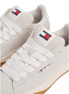 Sapatilhas Tommy Jeans Skate cinza para mulher.