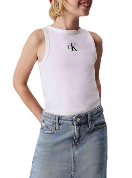 Camiseta Calvin Klein Jeans Logo regata branca para mulher.