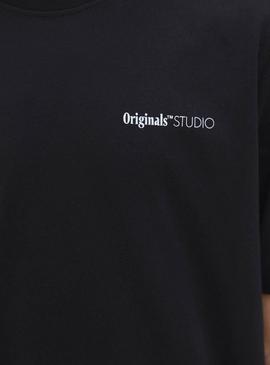 Camiseta Name It Varenna Pintada em preto para menino.