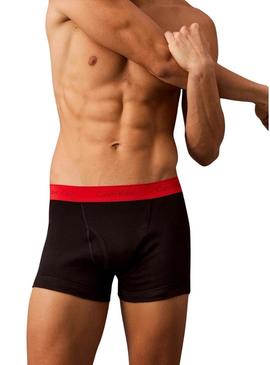 Pack com 3 cuecas Calvin Klein boxer pretas para homem.