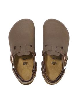 Tamancos Birkenstock Tokio marrom para criança.