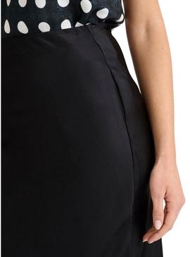 Saia de cetim preto Naf Naf para mulher.